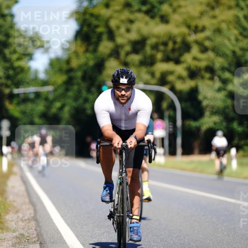 07.09.2025 - 19. Norderstedt Triathlon Michael Burmester http://msf.ph/oto/8837648 07.09.2025 12:55:49 Radfahren 193, 206 meine-sportfotos.de