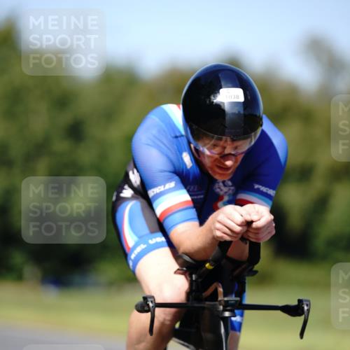 07.09.2025 - 19. Norderstedt Triathlon Michael Burmester http://msf.ph/oto/8837652 07.09.2025 14:19:26 Radfahren 1038, 1467 meine-sportfotos.de