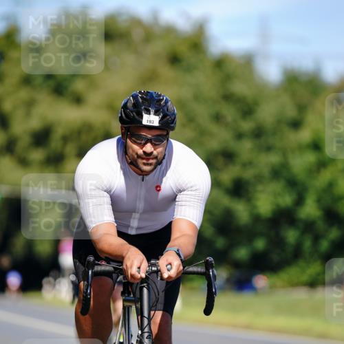 07.09.2025 - 19. Norderstedt Triathlon Michael Burmester http://msf.ph/oto/8837653 07.09.2025 12:55:50 Radfahren 193, 206 meine-sportfotos.de