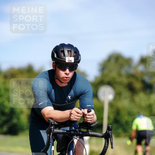 07.09.2025 - 19. Norderstedt Triathlon Michael Burmester http://msf.ph/oto/8837660 07.09.2025 12:55:51 Radfahren 193, 206 meine-sportfotos.de