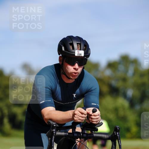 07.09.2025 - 19. Norderstedt Triathlon Michael Burmester http://msf.ph/oto/8837663 07.09.2025 12:55:52 Radfahren 193, 206 meine-sportfotos.de