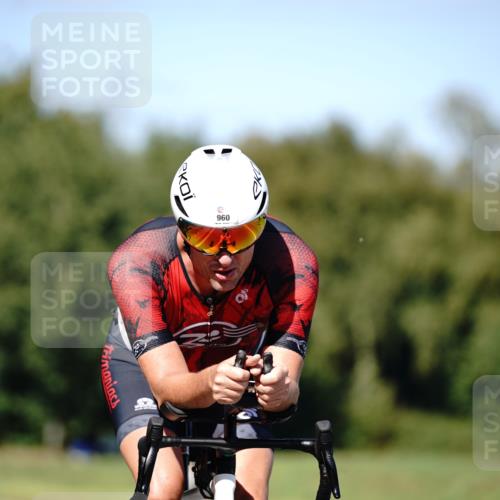 07.09.2025 - 19. Norderstedt Triathlon Michael Burmester http://msf.ph/oto/8837665 07.09.2025 14:19:39 Radfahren 960, 990, 992 meine-sportfotos.de