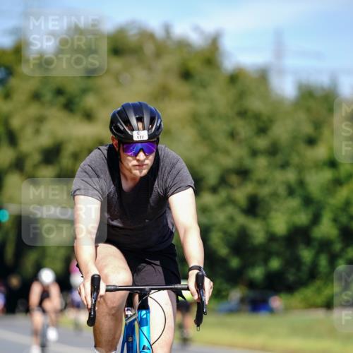 07.09.2025 - 19. Norderstedt Triathlon Michael Burmester http://msf.ph/oto/8837673 07.09.2025 12:55:56 Radfahren 177 meine-sportfotos.de