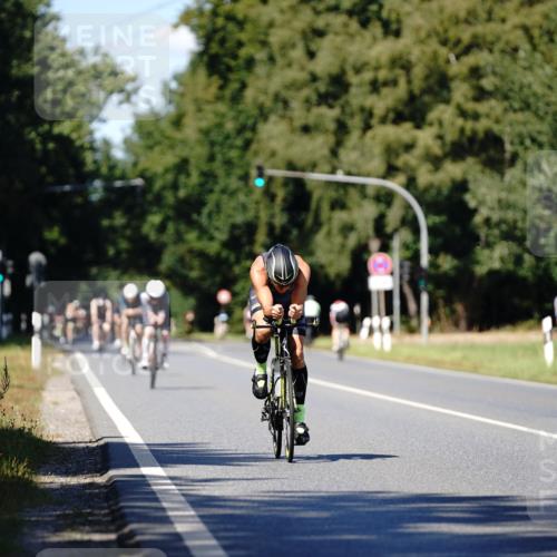 07.09.2025 - 19. Norderstedt Triathlon Michael Burmester http://msf.ph/oto/8837690 07.09.2025 14:19:55 Radfahren 1457, 1468 meine-sportfotos.de