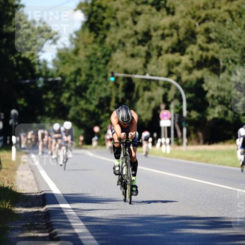 07.09.2025 - 19. Norderstedt Triathlon Michael Burmester http://msf.ph/oto/8837693 07.09.2025 14:19:55 Radfahren 1457, 1468 meine-sportfotos.de