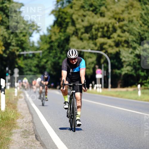 07.09.2025 - 19. Norderstedt Triathlon Michael Burmester http://msf.ph/oto/8837709 07.09.2025 12:56:09 Radfahren 336 meine-sportfotos.de