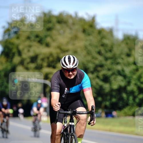 07.09.2025 - 19. Norderstedt Triathlon Michael Burmester http://msf.ph/oto/8837716 07.09.2025 12:56:10 Radfahren 336 meine-sportfotos.de