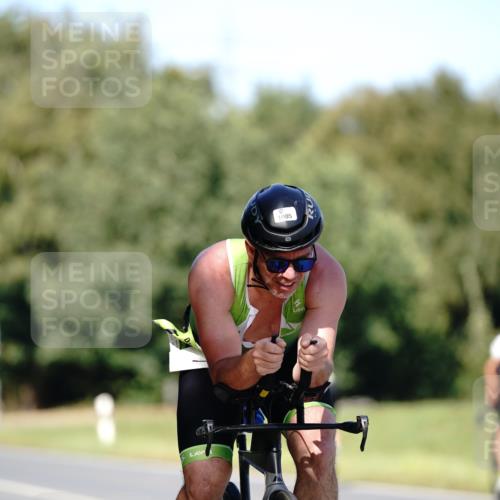 07.09.2025 - 19. Norderstedt Triathlon Michael Burmester http://msf.ph/oto/8837725 07.09.2025 14:20:09 Radfahren 388, 986, 1005 meine-sportfotos.de