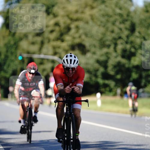07.09.2025 - 19. Norderstedt Triathlon Michael Burmester http://msf.ph/oto/8837750 07.09.2025 14:20:19 Radfahren 896, 976, 987, 1421, 1434 meine-sportfotos.de