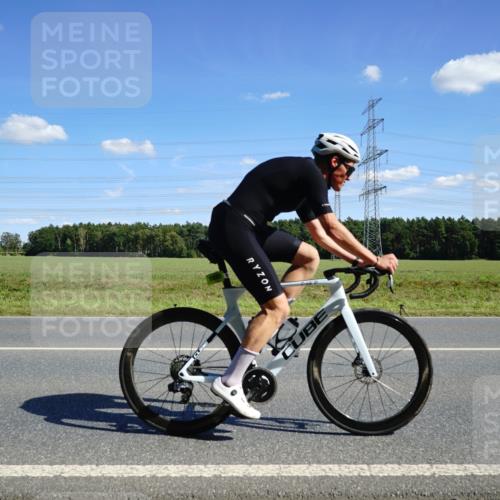 07.09.2025 - 19. Norderstedt Triathlon Michael Burmester http://msf.ph/oto/8837766 07.09.2025 14:11:57 Radfahren 1025 meine-sportfotos.de
