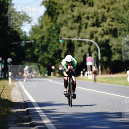 07.09.2025 - 19. Norderstedt Triathlon Michael Burmester http://msf.ph/oto/8837769 07.09.2025 14:20:49 Radfahren 1016 meine-sportfotos.de