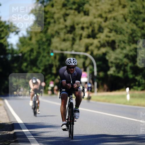07.09.2025 - 19. Norderstedt Triathlon Michael Burmester http://msf.ph/oto/8837773 07.09.2025 14:20:57 Radfahren 991, 1007 meine-sportfotos.de
