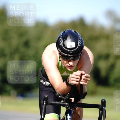 07.09.2025 - 19. Norderstedt Triathlon Michael Burmester http://msf.ph/oto/8837781 07.09.2025 14:21:00 Radfahren 991, 1007 meine-sportfotos.de