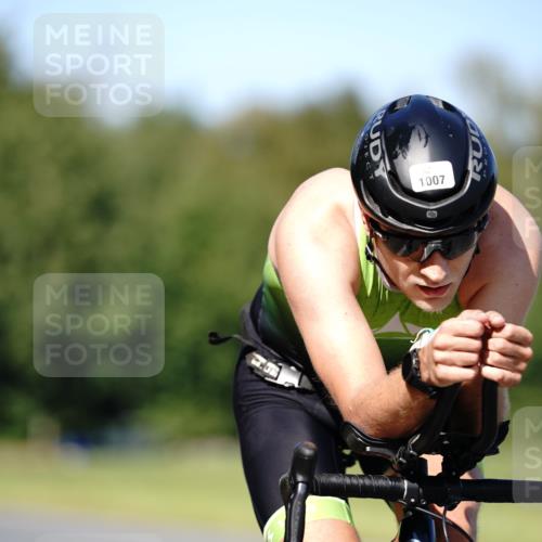 07.09.2025 - 19. Norderstedt Triathlon Michael Burmester http://msf.ph/oto/8837783 07.09.2025 14:21:00 Radfahren 991, 1007 meine-sportfotos.de