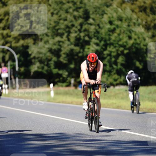 07.09.2025 - 19. Norderstedt Triathlon Michael Burmester http://msf.ph/oto/8837785 07.09.2025 14:21:39 Radfahren 417, 999, 1003 meine-sportfotos.de