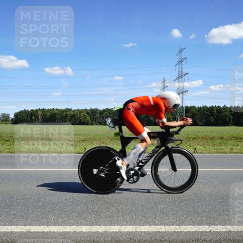 07.09.2025 - 19. Norderstedt Triathlon Michael Burmester http://msf.ph/oto/8837808 07.09.2025 14:12:17 Radfahren 880, 975, 983, 1028 meine-sportfotos.de