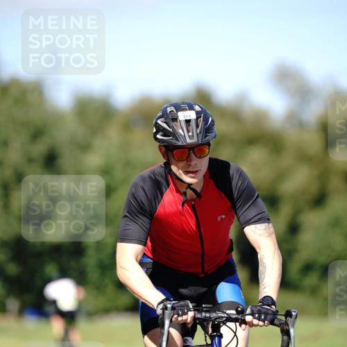 07.09.2025 - 19. Norderstedt Triathlon Michael Burmester http://msf.ph/oto/8837825 07.09.2025 14:22:21 Radfahren 374 meine-sportfotos.de