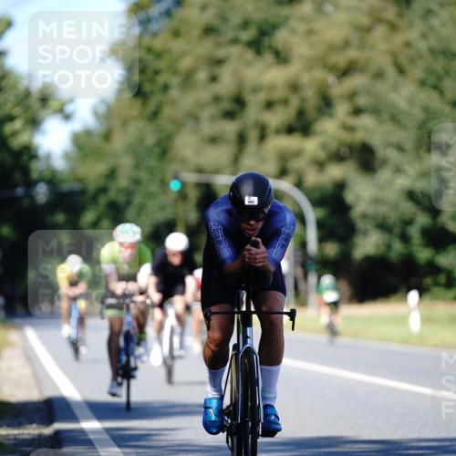 07.09.2025 - 19. Norderstedt Triathlon Michael Burmester http://msf.ph/oto/8837827 07.09.2025 14:22:29 Radfahren 980, 1004, 1025 meine-sportfotos.de