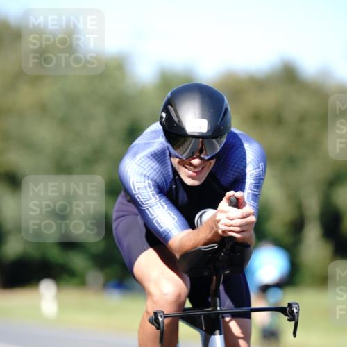 07.09.2025 - 19. Norderstedt Triathlon Michael Burmester http://msf.ph/oto/8837833 07.09.2025 14:22:29 Radfahren 980, 1004, 1025 meine-sportfotos.de