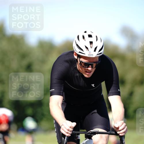 07.09.2025 - 19. Norderstedt Triathlon Michael Burmester http://msf.ph/oto/8837840 07.09.2025 14:22:32 Radfahren 911, 980, 983, 1004, 1025, 1032 meine-sportfotos.de