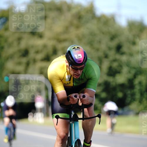 07.09.2025 - 19. Norderstedt Triathlon Michael Burmester http://msf.ph/oto/8837866 07.09.2025 14:22:49 Radfahren 369, 880, 975, 1028 meine-sportfotos.de
