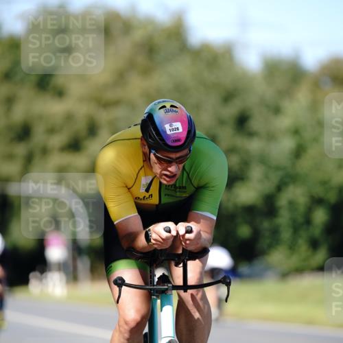 07.09.2025 - 19. Norderstedt Triathlon Michael Burmester http://msf.ph/oto/8837868 07.09.2025 14:22:49 Radfahren 369, 880, 975, 1028 meine-sportfotos.de