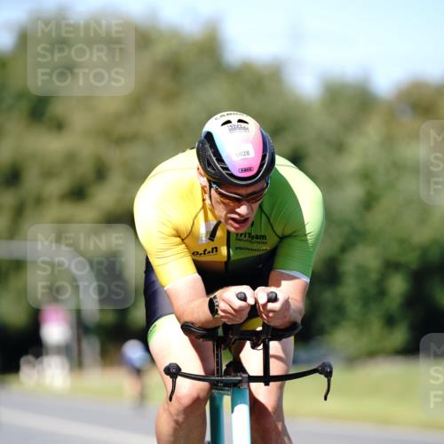 07.09.2025 - 19. Norderstedt Triathlon Michael Burmester http://msf.ph/oto/8837870 07.09.2025 14:22:49 Radfahren 369, 880, 975, 1028 meine-sportfotos.de