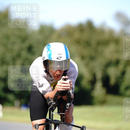 07.09.2025 - 19. Norderstedt Triathlon Michael Burmester http://msf.ph/oto/8837916 07.09.2025 14:23:07 Radfahren 1501 meine-sportfotos.de