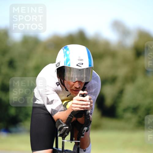 07.09.2025 - 19. Norderstedt Triathlon Michael Burmester http://msf.ph/oto/8837918 07.09.2025 14:23:07 Radfahren 1501 meine-sportfotos.de