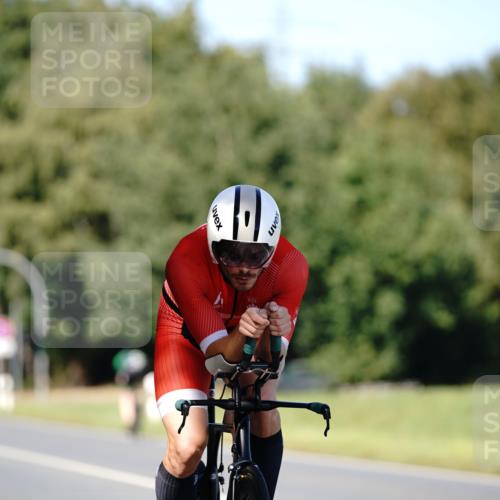 07.09.2025 - 19. Norderstedt Triathlon Michael Burmester http://msf.ph/oto/8837926 07.09.2025 14:23:12 Radfahren 974 meine-sportfotos.de