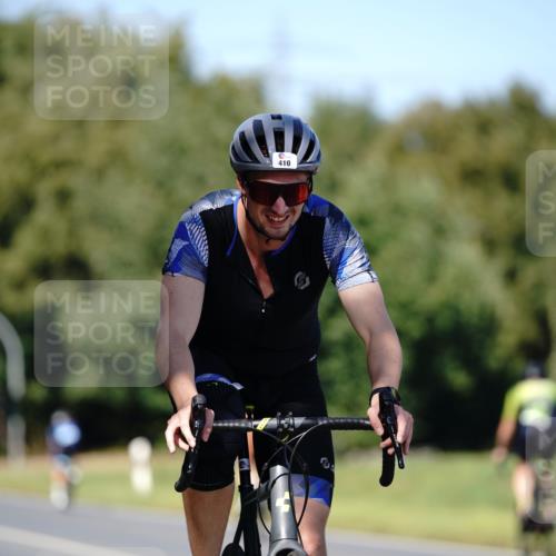 07.09.2025 - 19. Norderstedt Triathlon Michael Burmester http://msf.ph/oto/8837990 07.09.2025 14:24:09 Radfahren 410, 965, 970, 996, 1018, 1505 meine-sportfotos.de