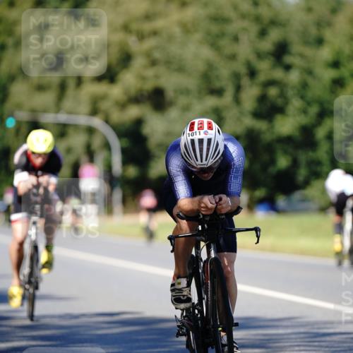 07.09.2025 - 19. Norderstedt Triathlon Michael Burmester http://msf.ph/oto/8838014 07.09.2025 14:24:24 Radfahren 978, 1011 meine-sportfotos.de