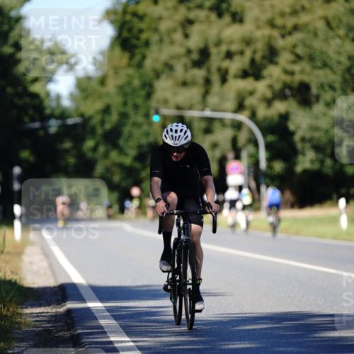 07.09.2025 - 19. Norderstedt Triathlon Michael Burmester http://msf.ph/oto/8838027 07.09.2025 14:24:30 Radfahren 363, 1406 meine-sportfotos.de