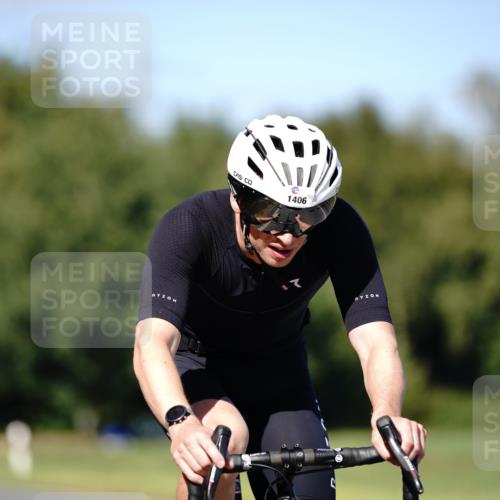 07.09.2025 - 19. Norderstedt Triathlon Michael Burmester http://msf.ph/oto/8838029 07.09.2025 14:24:32 Radfahren 1406 meine-sportfotos.de