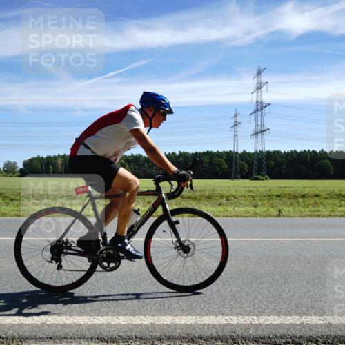 07.09.2025 - 19. Norderstedt Triathlon Michael Burmester http://msf.ph/oto/8838034 07.09.2025 12:04:55 Radfahren 195, 215, 1309 meine-sportfotos.de