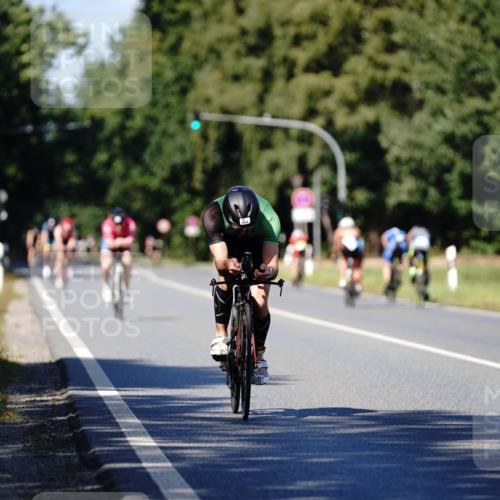 07.09.2025 - 19. Norderstedt Triathlon Michael Burmester http://msf.ph/oto/8838048 07.09.2025 14:24:59 Radfahren 1037, 1466 meine-sportfotos.de