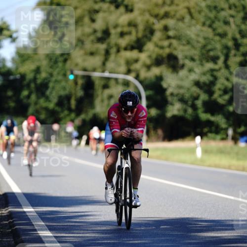 07.09.2025 - 19. Norderstedt Triathlon Michael Burmester http://msf.ph/oto/8838057 07.09.2025 14:25:03 Radfahren 1019, 1037 meine-sportfotos.de