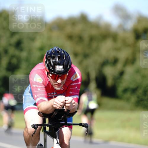07.09.2025 - 19. Norderstedt Triathlon Michael Burmester http://msf.ph/oto/8838063 07.09.2025 14:25:04 Radfahren 908, 1019, 1037 meine-sportfotos.de