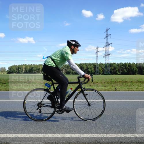 07.09.2025 - 19. Norderstedt Triathlon Michael Burmester http://msf.ph/oto/8838066 07.09.2025 14:13:58 Radfahren 905, 978, 1011, 1465, 1471 meine-sportfotos.de