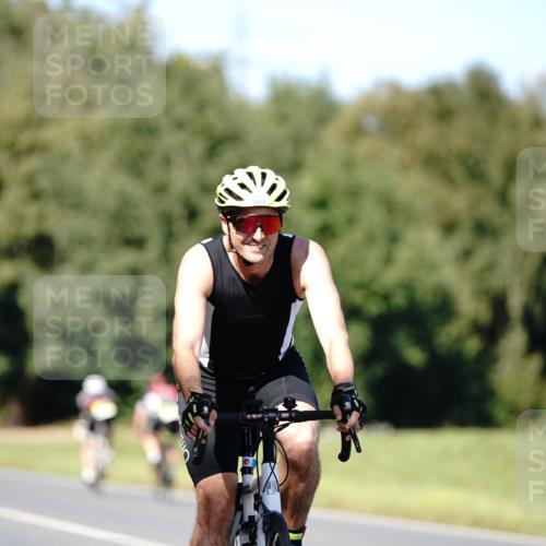 07.09.2025 - 19. Norderstedt Triathlon Michael Burmester http://msf.ph/oto/8838105 07.09.2025 14:25:35 Radfahren 1471 meine-sportfotos.de