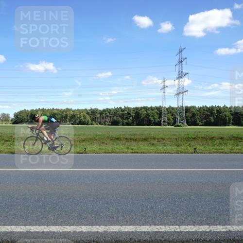 07.09.2025 - 19. Norderstedt Triathlon Michael Burmester http://msf.ph/oto/8838106 07.09.2025 14:14:11 Radfahren 1018 meine-sportfotos.de