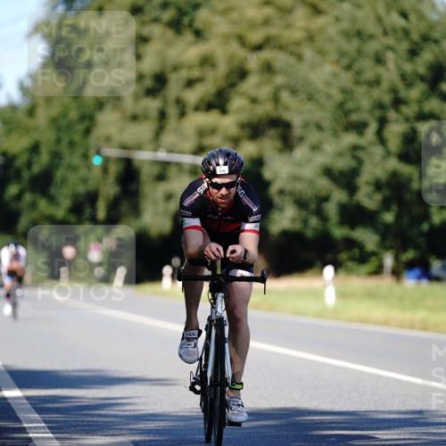 07.09.2025 - 19. Norderstedt Triathlon Michael Burmester http://msf.ph/oto/8838141 07.09.2025 14:26:07 Radfahren 979 meine-sportfotos.de