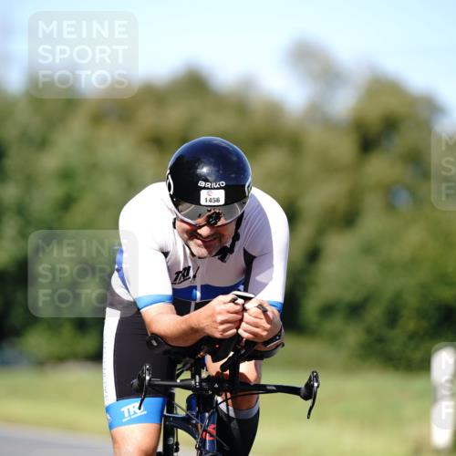 07.09.2025 - 19. Norderstedt Triathlon Michael Burmester http://msf.ph/oto/8838152 07.09.2025 14:26:13 Radfahren 1456 meine-sportfotos.de