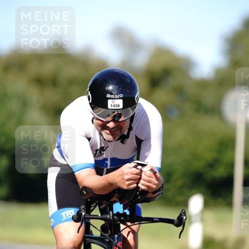 07.09.2025 - 19. Norderstedt Triathlon Michael Burmester http://msf.ph/oto/8838154 07.09.2025 14:26:14 Radfahren 1456 meine-sportfotos.de