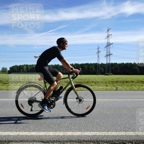 07.09.2025 - 19. Norderstedt Triathlon Michael Burmester http://msf.ph/oto/8838172 07.09.2025 12:05:31 Radfahren 182, 260, 782 meine-sportfotos.de