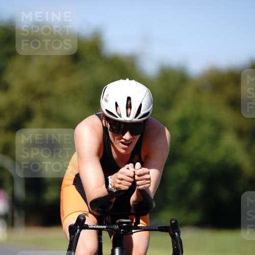 07.09.2025 - 19. Norderstedt Triathlon Michael Burmester http://msf.ph/oto/8838178 07.09.2025 14:26:41 Radfahren 1001 meine-sportfotos.de