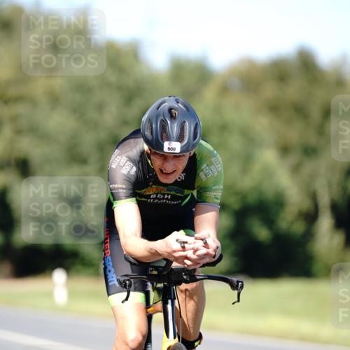07.09.2025 - 19. Norderstedt Triathlon Michael Burmester http://msf.ph/oto/8838186 07.09.2025 14:26:46 Radfahren 900, 1042 meine-sportfotos.de