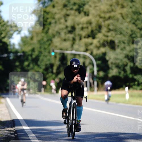 07.09.2025 - 19. Norderstedt Triathlon Michael Burmester http://msf.ph/oto/8838199 07.09.2025 14:26:53 Radfahren 476, 972 meine-sportfotos.de