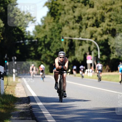 07.09.2025 - 19. Norderstedt Triathlon Michael Burmester http://msf.ph/oto/8838209 07.09.2025 14:26:56 Radfahren 450, 972 meine-sportfotos.de