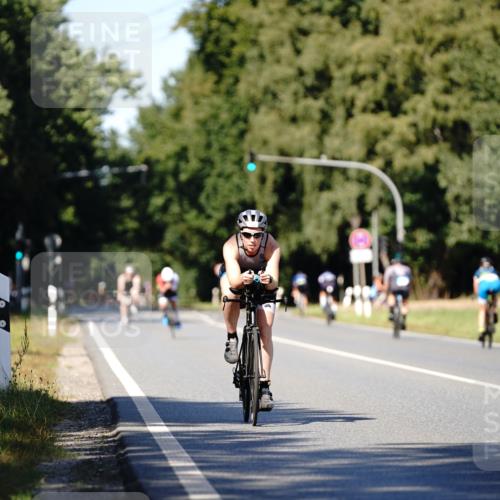 07.09.2025 - 19. Norderstedt Triathlon Michael Burmester http://msf.ph/oto/8838211 07.09.2025 14:26:56 Radfahren 450, 972 meine-sportfotos.de